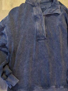 Aerie medium Getaway Quarter Snap Sweatshirt Blue